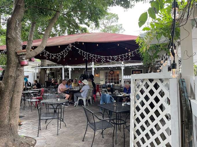 A Lowcountry Backyard - 10 Best Restaurants in Hilton Head (2023)
