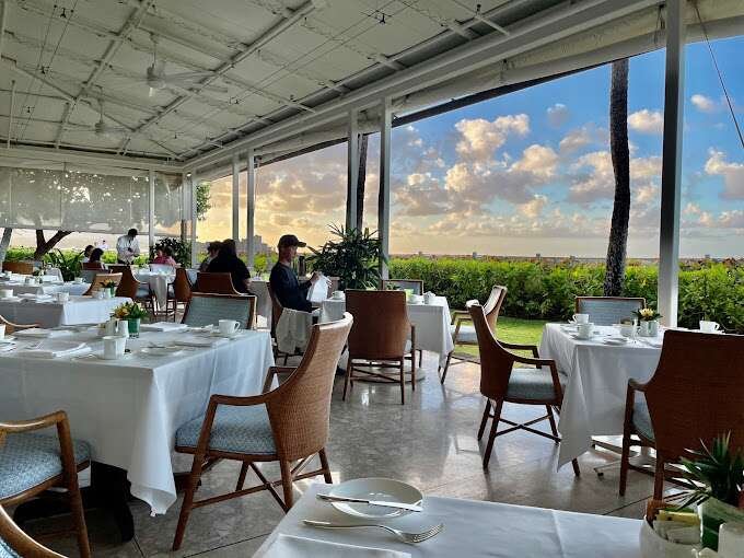 Orchids at Halekulani - 10 Best Restaurants in Waikiki (2023)