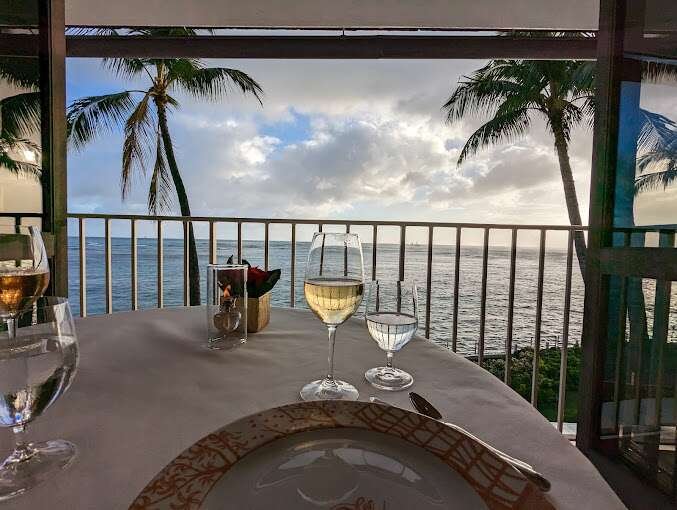La Mer at Halekulani - 10 Best Restaurants in Waikiki (2023)