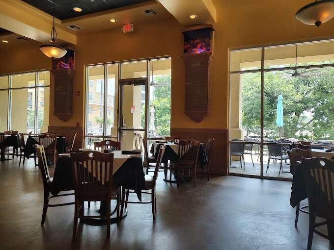 Bourbon Street Seafood Kitchen - 10 Best Restaurants in San Antonio Riverwalk (2023)