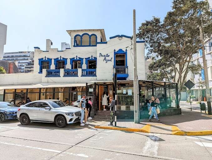 Punto Azul Ccebicheria - 10 Best Restaurants in Lima (2023)