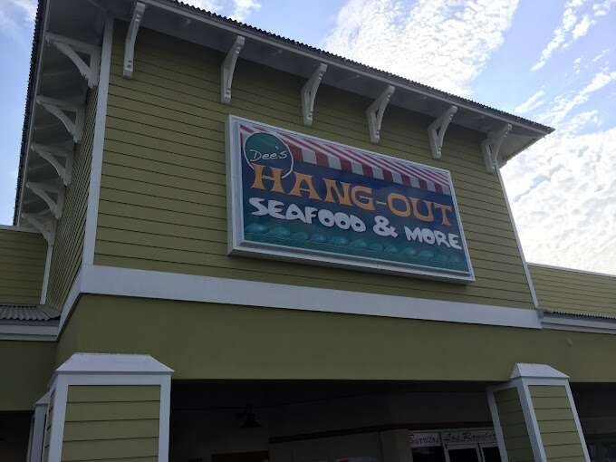 Dee's Hangout - 10 Best Restaurants in 30A (2023)