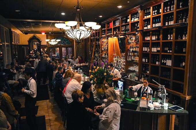 Irene's - 10 Best Restaurants in Nola (2023)