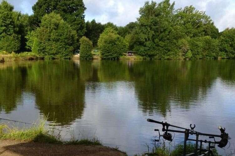 Frant Lakes - Top 15 Best Fishing Lakes in Kent With Pictures (2024)